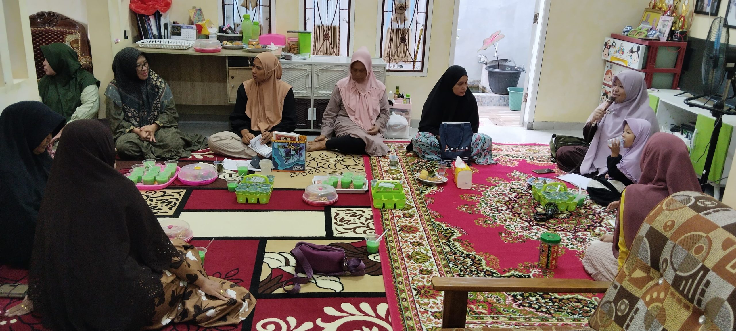Ibu-ibu Dawis Belajar Amal yang Dibawa Mati