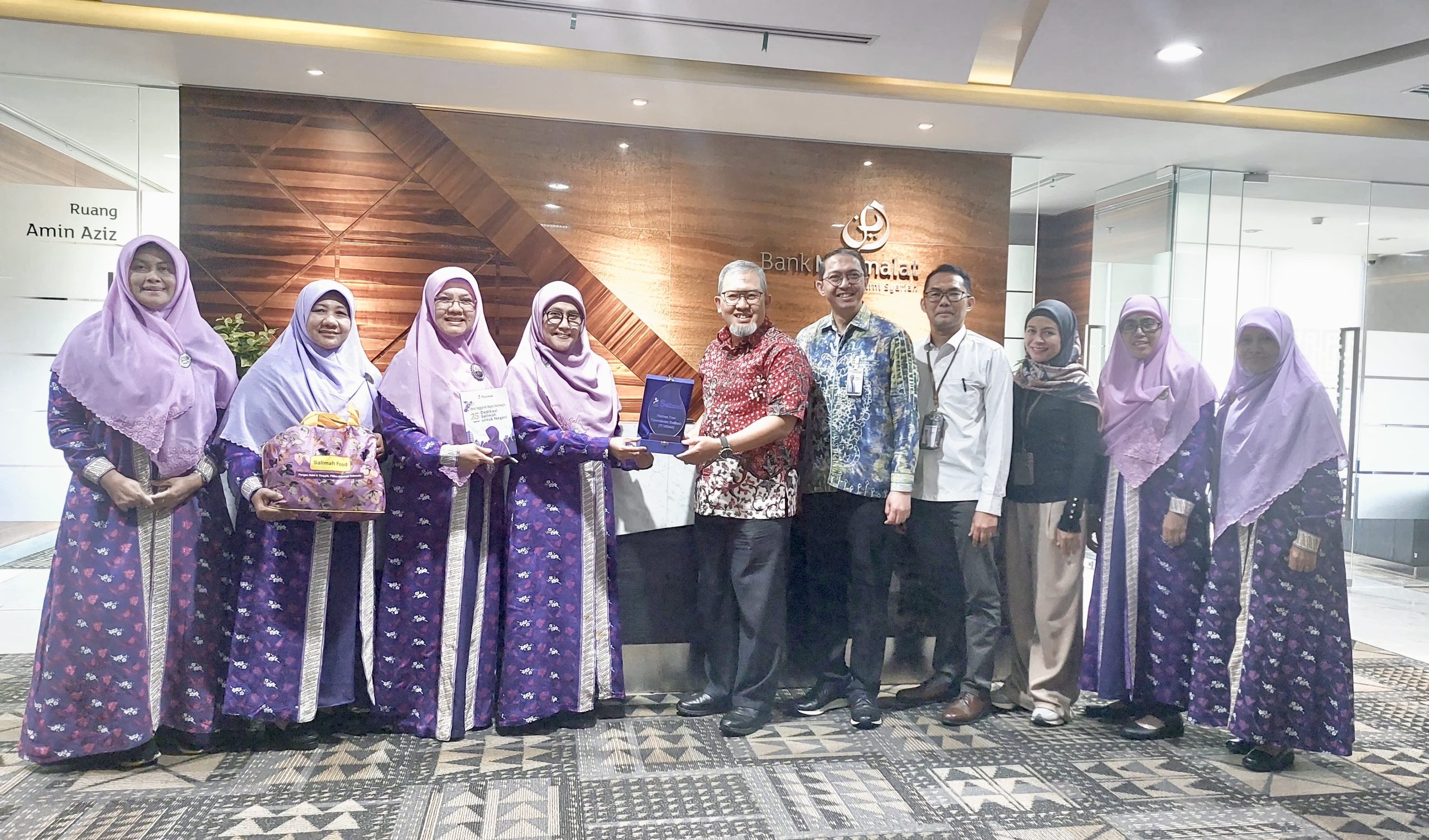 PP Salimah Kunjungi Bank Muamalat Indonesia