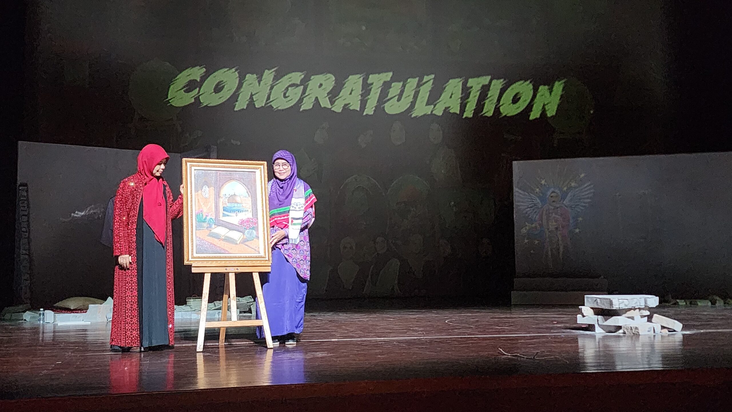 Salimah Menjadi Pelelang Tertinggi pada Acara Palestina Bertajuk "Di Balik Langit Gaza"