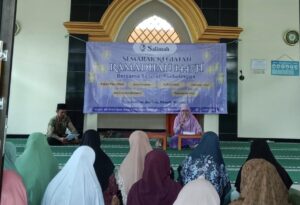 Ketua Salimah Purbalingga Isi Kajian Ramadhan