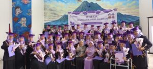 Wisuda Sekolah Lansia Salimah Cirebon