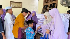 Raih Rahmat di Awal Ramadan, Salimah Bojonggede Beri Santunan Yatim Duafa