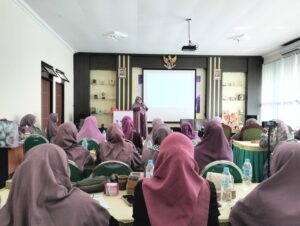 Belajar Mengenali Tantangan Organisasi pada PKPS Salimah Probolinggo