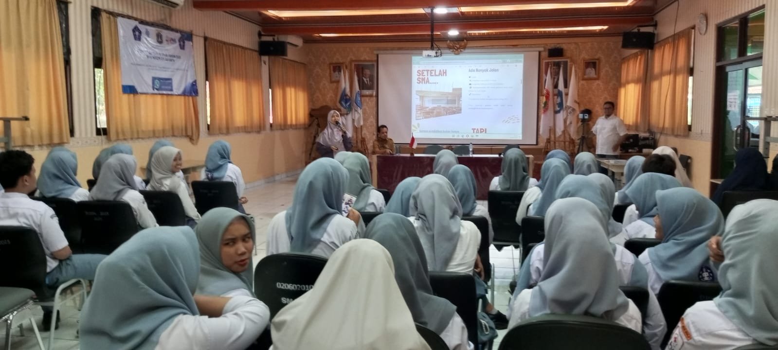 Jangan Cuma Lulus! Kenali Potensi, Pilih Jalan, Kejar Kesempatan