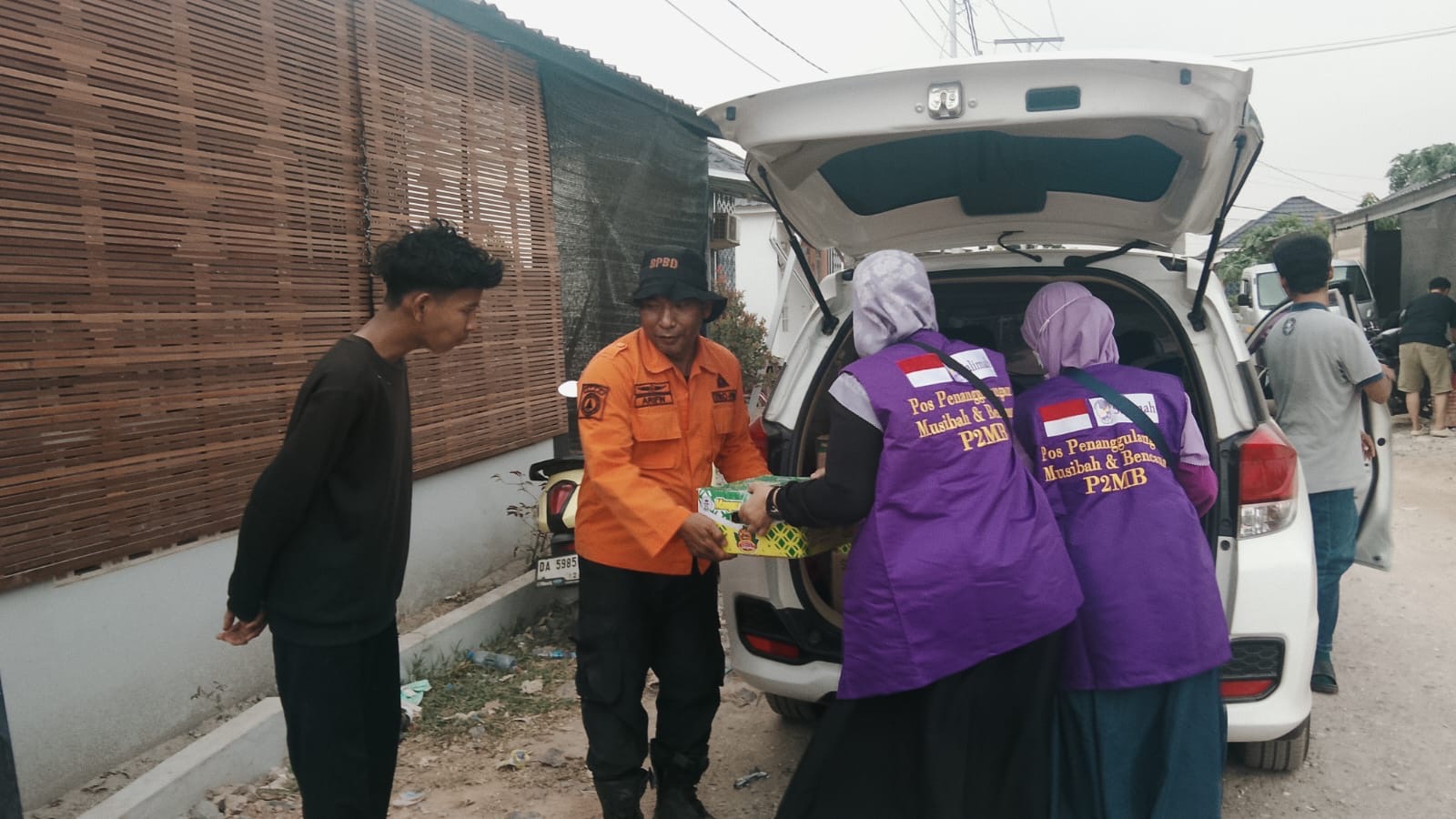 Peduli Karhutla, Salimah Kalimantan Selatan Beri Suplemen ke Posko Kesehatan