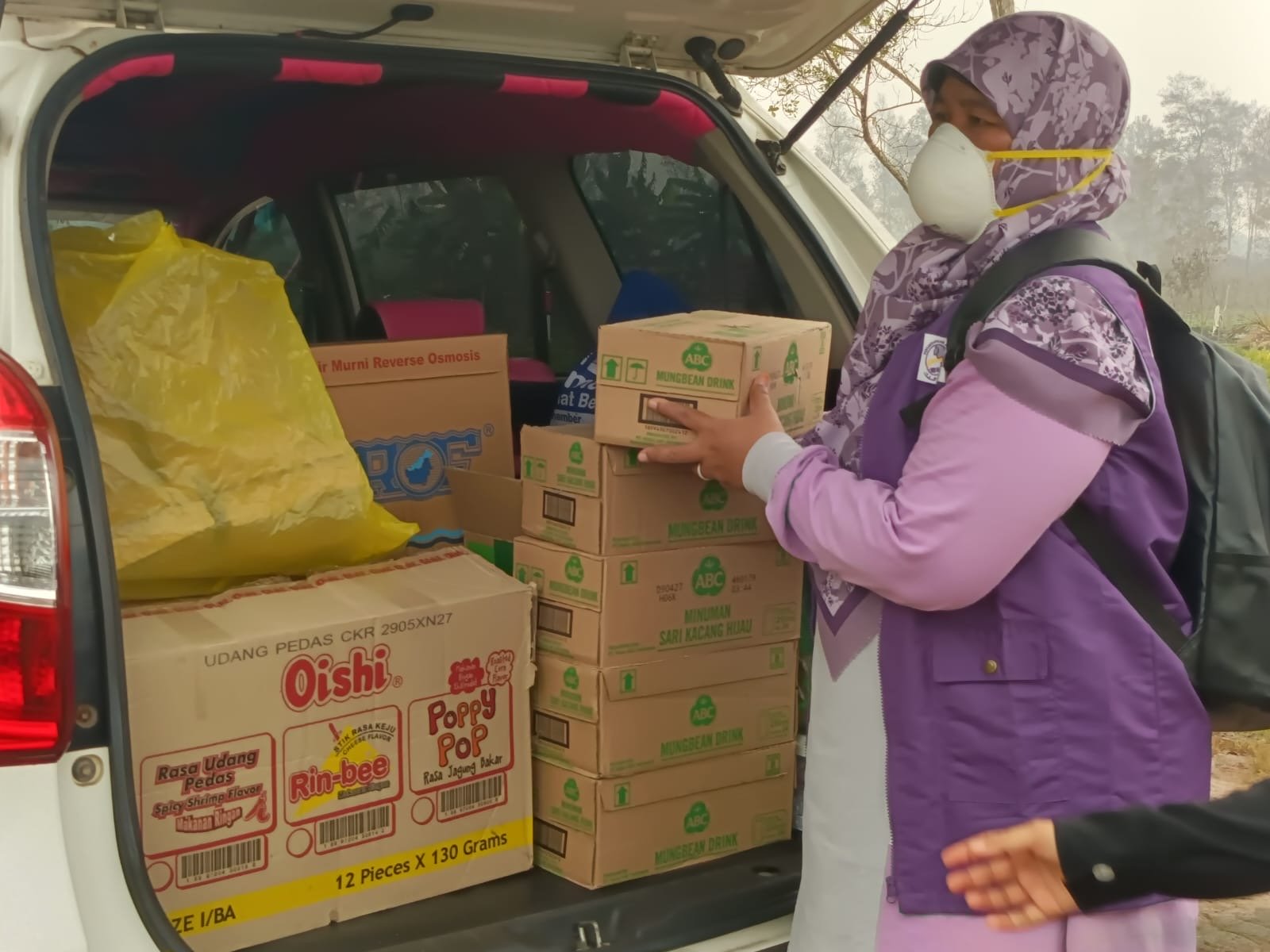 Salimah Kalimantan Tengah Salurkan Bantuan bagi Masyarakat Terdampak Karhutla